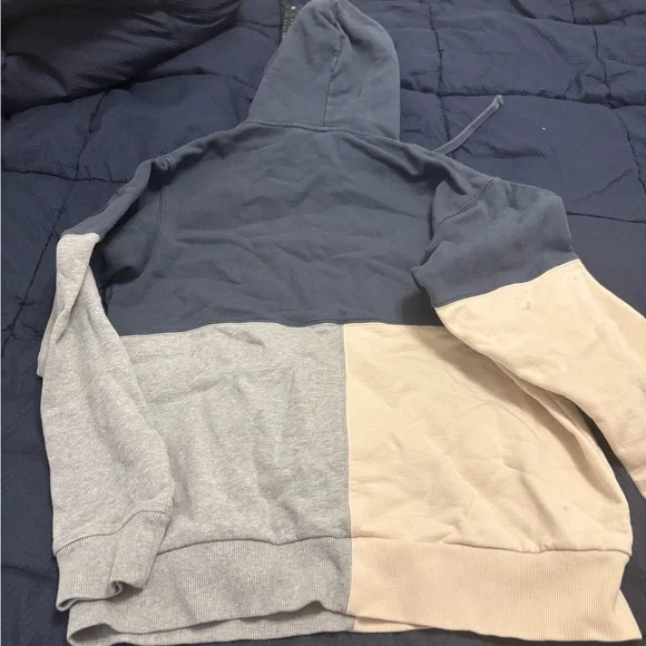 Kith Blue and Cream Colorblock Hoodie size M good condition - Picture 4 of 5